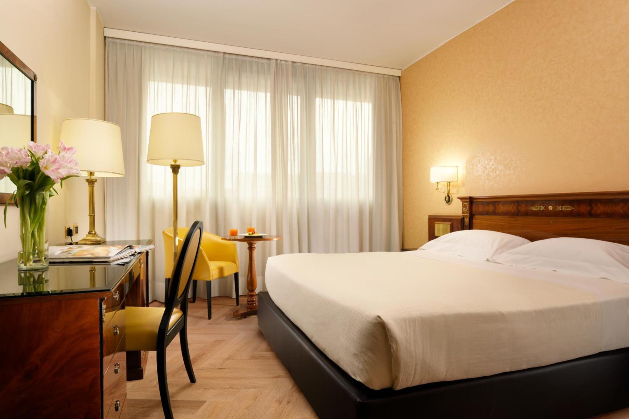 Una Hotels Scandinavia Milano Eksteriør bilde